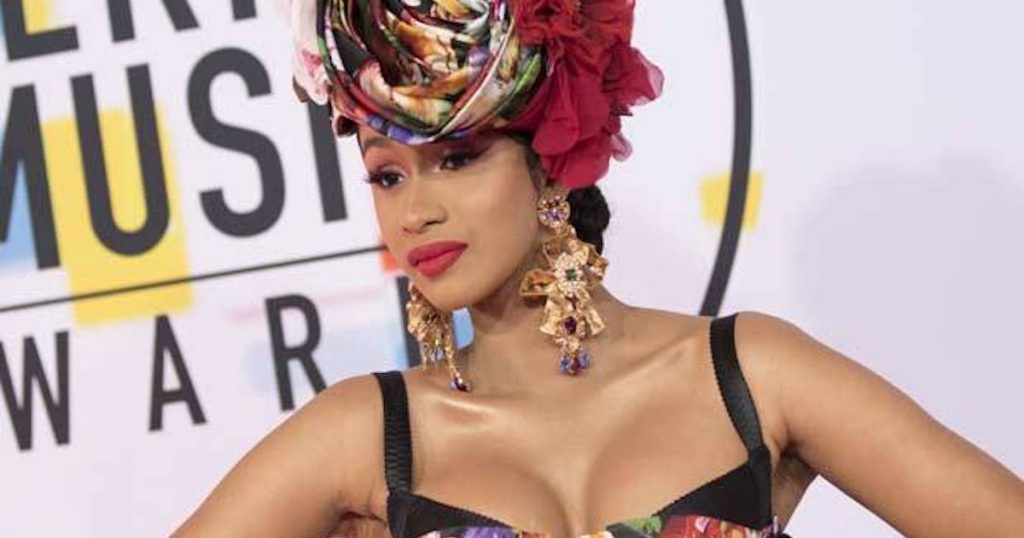 Cardi B na předávání Grammy 2018