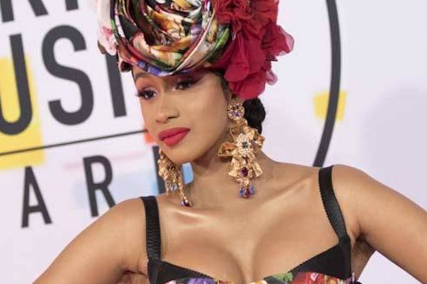 Cardi B na předávání Grammy 2018